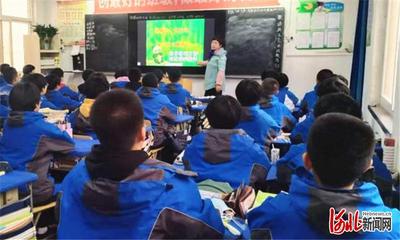 石家庄长安区教育局团委组织开展“学全会见行动”主题团、队日活动