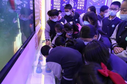 检校共建护成长 长安区第二初级中学师生走进检察院体验“开学第一课”
